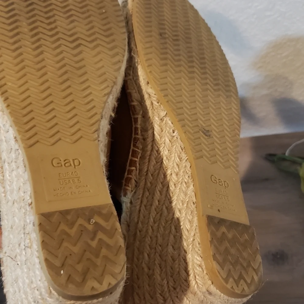 GAP espadrille wedge